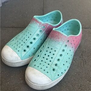 Native Kids Slip-On Water Shoes in Mint and Pink Glitter